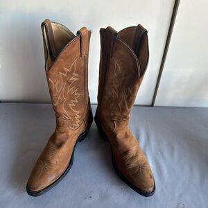 Justin Boots Brown Western Cowboy Boots. Size 9.5